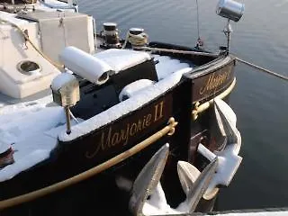 Boat Barkentijn Marjorie Hotel na wodzie Antwerpia